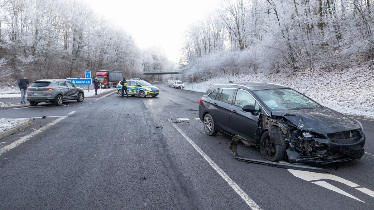 Ein Verkehrsunfall ereignete sich am Dienstagmorgen, 13. Dezember, auf der L 708 in Drolshagen. von Kai Osthoff