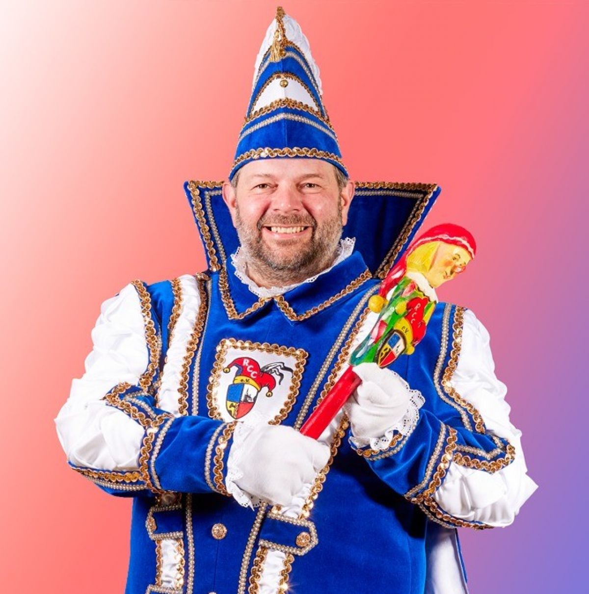 Gemeinsam mit Prinz Steffen I. (Bild) und gut gelaunten Karnevalisten möchte der Rhoder Carnevals Club ein Prinzen-Warm-Up zum Auftakt des Jubiläumsjahres feiern. von privat