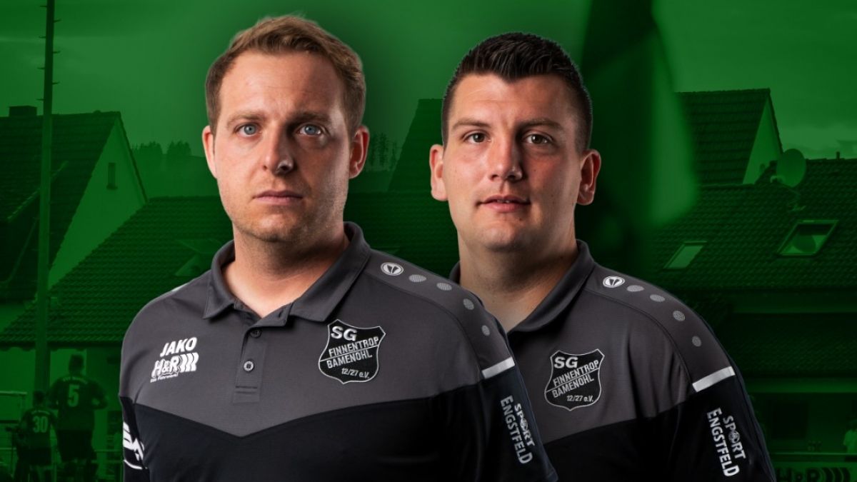 Die Trainer Fabian Schmidt und Michael Hennes stehen auch in der kommenden Saison an der Seitenlinie der SG Finnentrop/Bamenohl II. von privat
