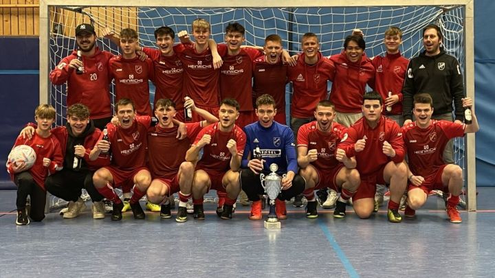In Lennestadt qualifizierte sich die U19 des FC Lennestadt für das Kreishallenemasters.