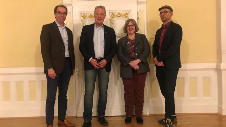 Nach dem Vortrag (von links): Dr. Albrecht Brodhun, Martin Diller, Prof. Felicitas Schmieder und...