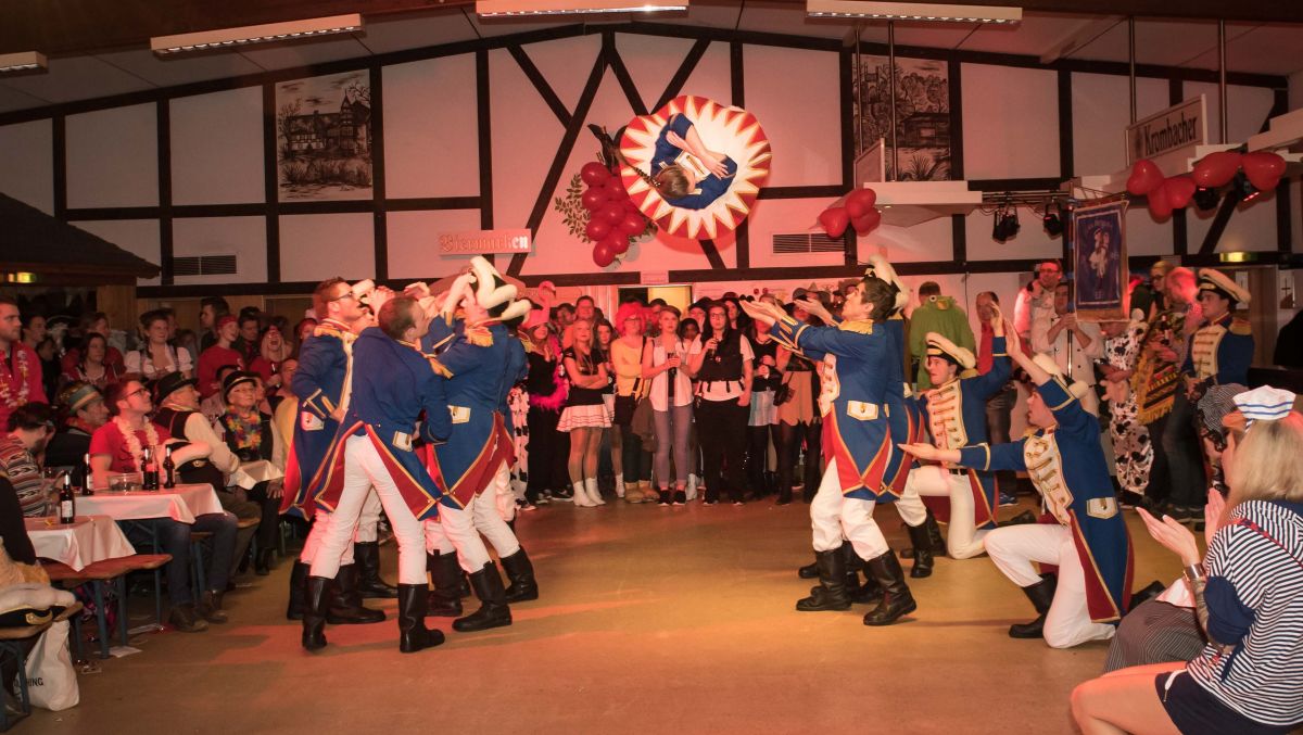 Viele närrische Gäste haben für die große Karnevalsparty in Sporke ihr Kommen zugesagt. von privat