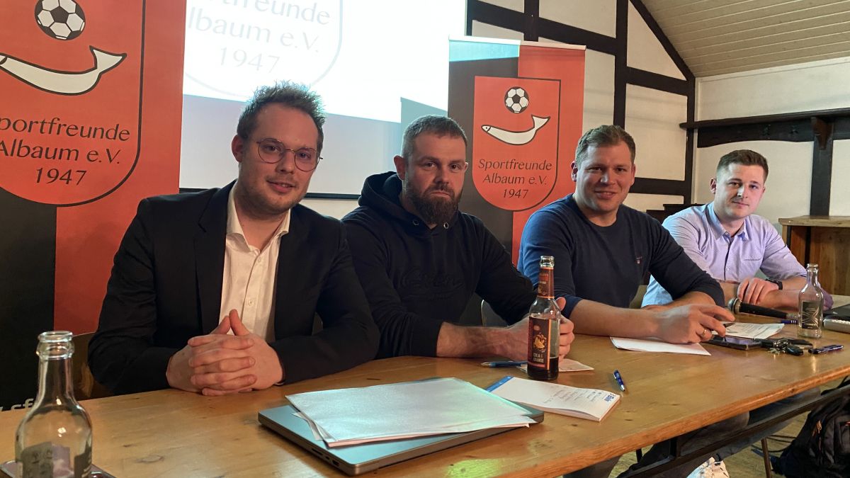 Von links: Marvin Büdenbender, Thorsten Ramm, Maximilian Bals und Alexander Peez (Kassierer). von ©SF Albaum/H. Poggel