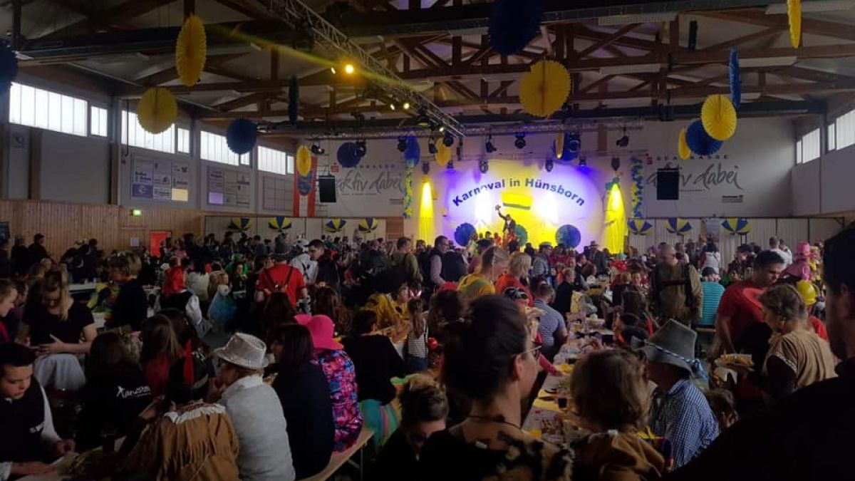 In der Dorfgemeinschaftshalle Hünsborn findet wieder der beliebte Kinderkarneval statt. von privat