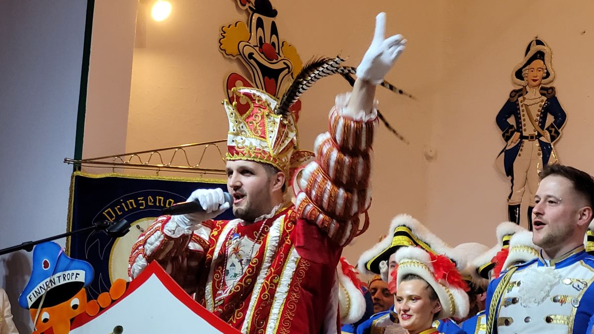 Prinz Tobias regiert die Bärmelsker Karnevalisten. von privat