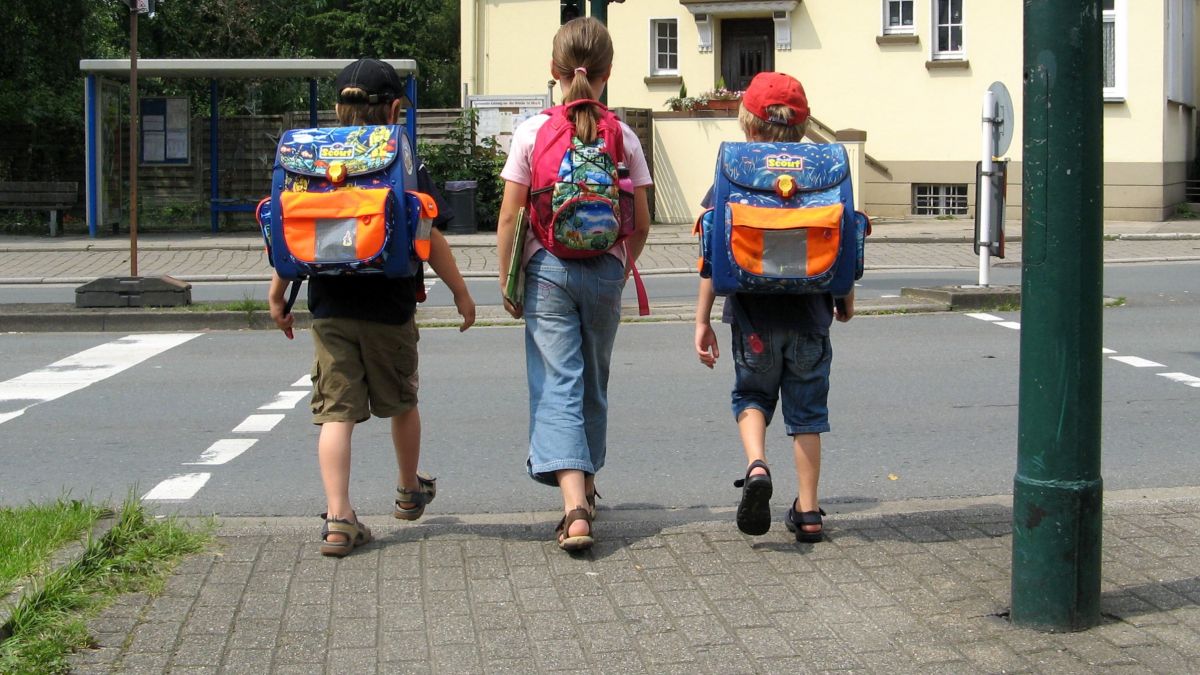 Mehr Schüler zu Fuß und weniger in Eltern-Taxis - das wünscht man sich in Finnentrop. von privat