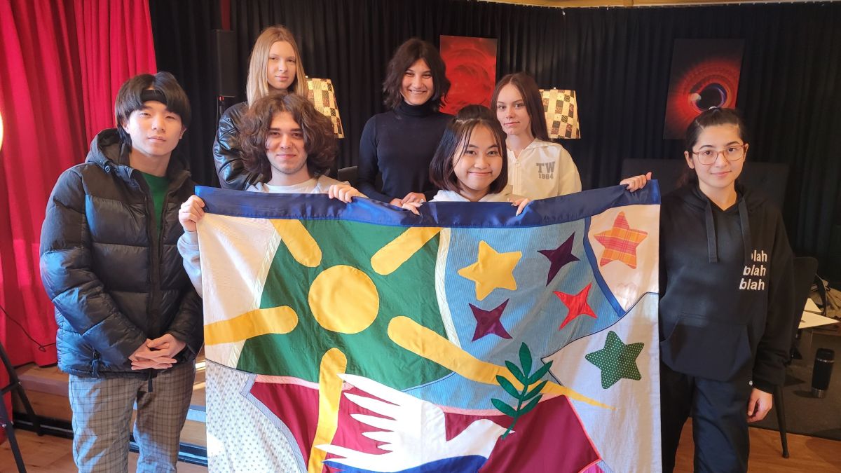 Die jugendlichen Künstler können Stolz auf ihr Werk sein. von privat