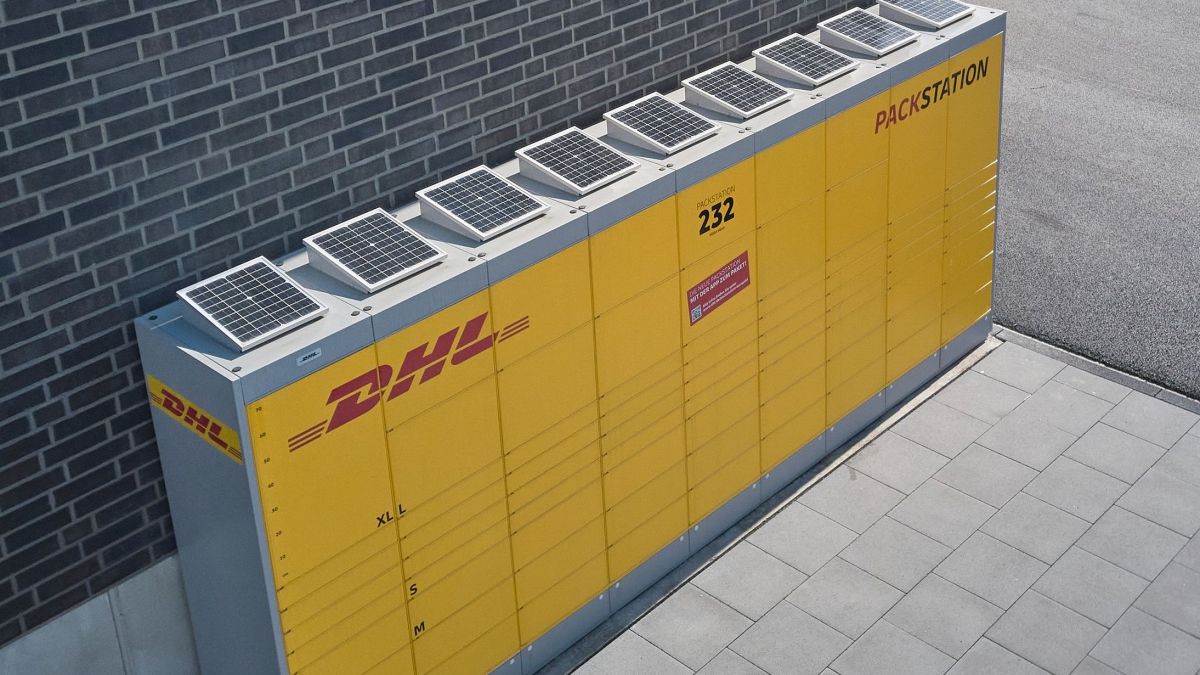 Eine solarbetriebene Packstation (Symbolfoto). von Deutsche Post DHL