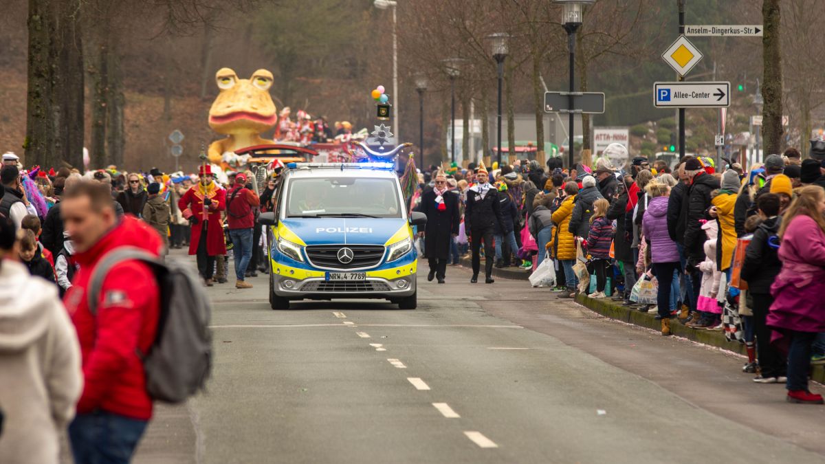 Polizei zieht positive Karnevals-Bilanz im Kreis Olpe