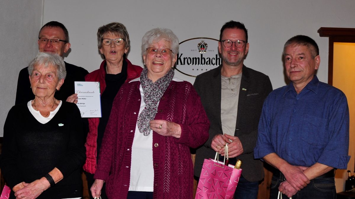 v.l..: Monika Schulte, Markus Simon, Beate Müller, Hildegard Pätzold, Stephan Ommer und Robert Steinkohl. von privat