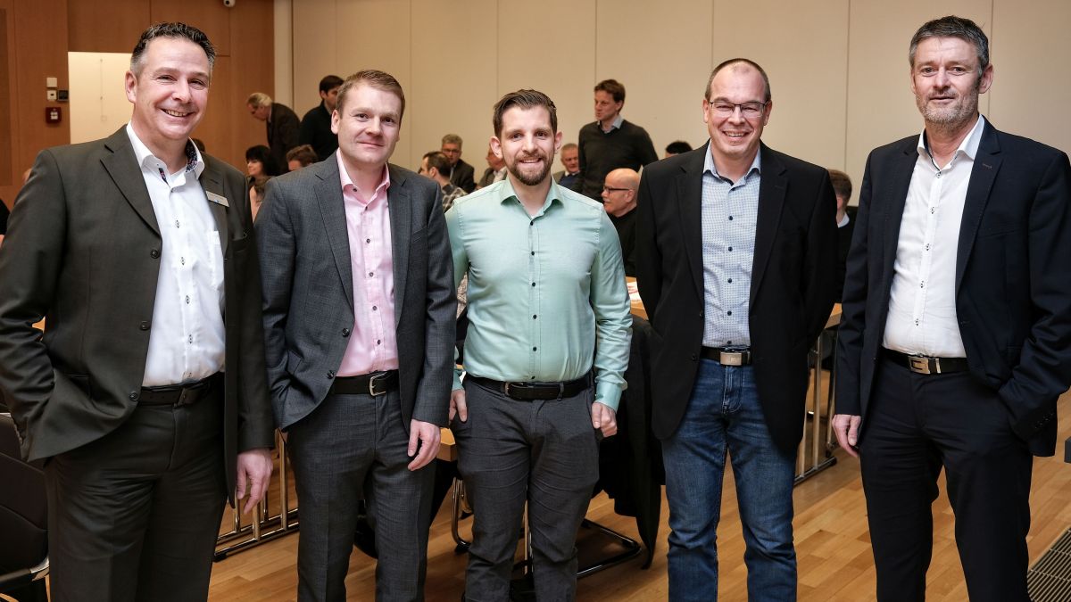 Tauschten sich konstruktiv aus: IHK-Geschäftsführer Hans-Peter Langer, Ingo Menzel, Kevin Lass, Marco Gräb und Michael Kröhl (v.l.). von IHK Siegen