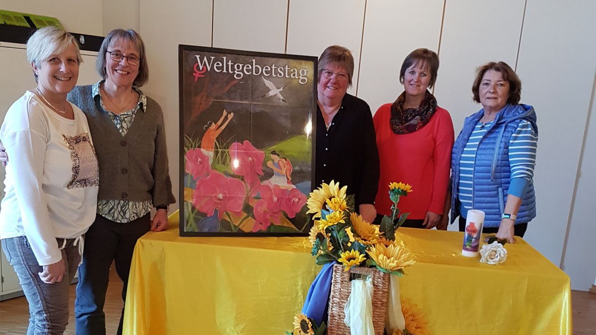 Die Lektoren (von links) Gabi Wurm, Martina Alscher, Brigitte Hennecke, Sabine Stadler und Margit Weingarten. von privat