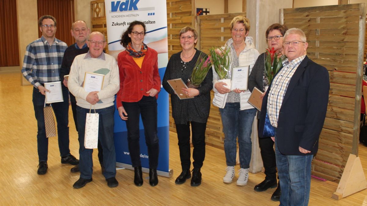 v.l.: René Tillmann, Friedhelm Uelhoff, Karl-Heinz Stuchlik, Simone Göckus, Veronika Dömer, Lydia Scheppe, Hannelore Nathen und Manfred Klein. von privat