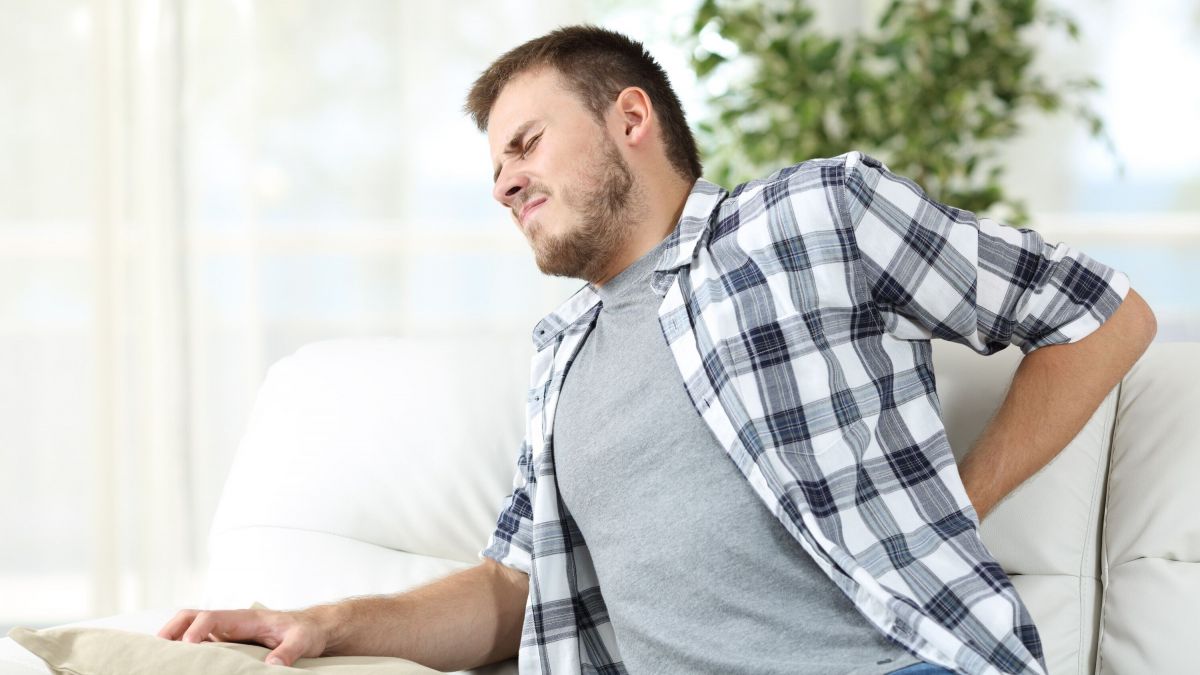 Insgesamt verursachten Rückenschmerzen über 63.100 Ausfalltage bei den beschäftigten AOK-Mitgliedern im Kreis Olpe. von AOK/hfr.