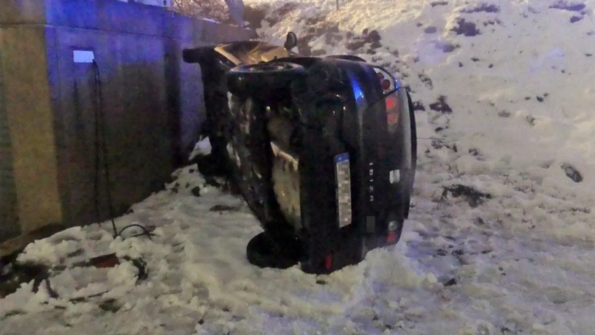 Bei einem Unfall in Morsbach verletzten sich zwei Personen schwer und eine weitere Person leicht. von Kreispolizeibehörde Oberbergischer Kreis