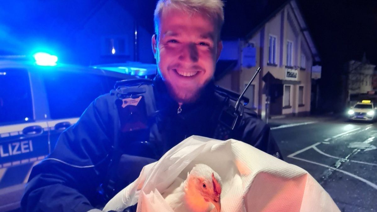 Selten strahlt ein Polizist so bei einer Festnahme. von Polizei MK