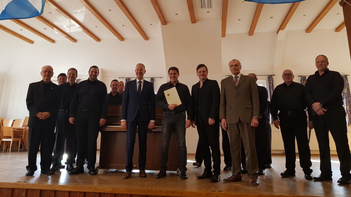 Der Kreissängertag fand in diesem Jahr in Langenei-Kickenbach statt. Zum Chor des Jahres wurde der MGV Elben ernannt. von Leoni Hermes