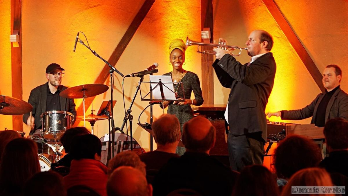 Jazz in seiner klangvollsten und ursprünglichsten Form begeisterte die Gäste. von Dennis Grebe