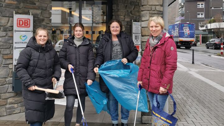 Lisa Ohm, Larissa Müller, Simone Tesche-Klenz, Simone Dröge (v.l.) freuen sich auf viele Helfer...