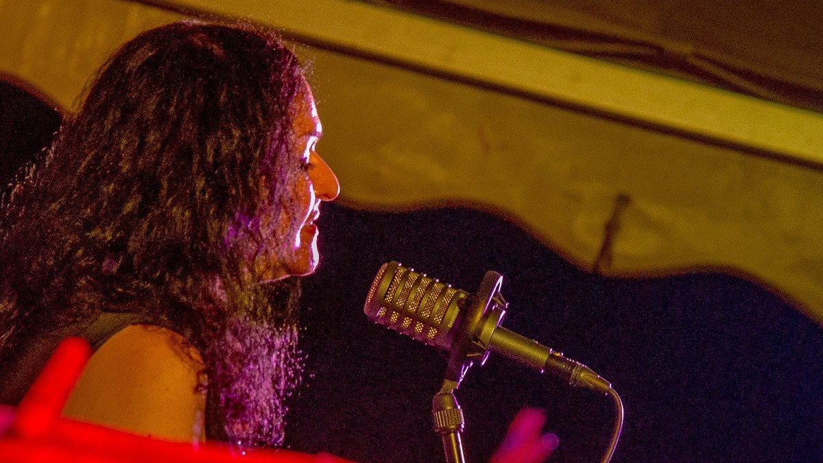 Sängerin Esther Lorenz tritt in Olpe auf. von www.estherlorenz.de