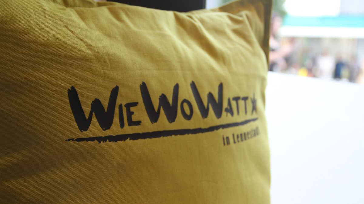 Karten gibt es ab Samstag, 1. April, im WieWoWatt... in Lennestadt. von Kerstin Sauer