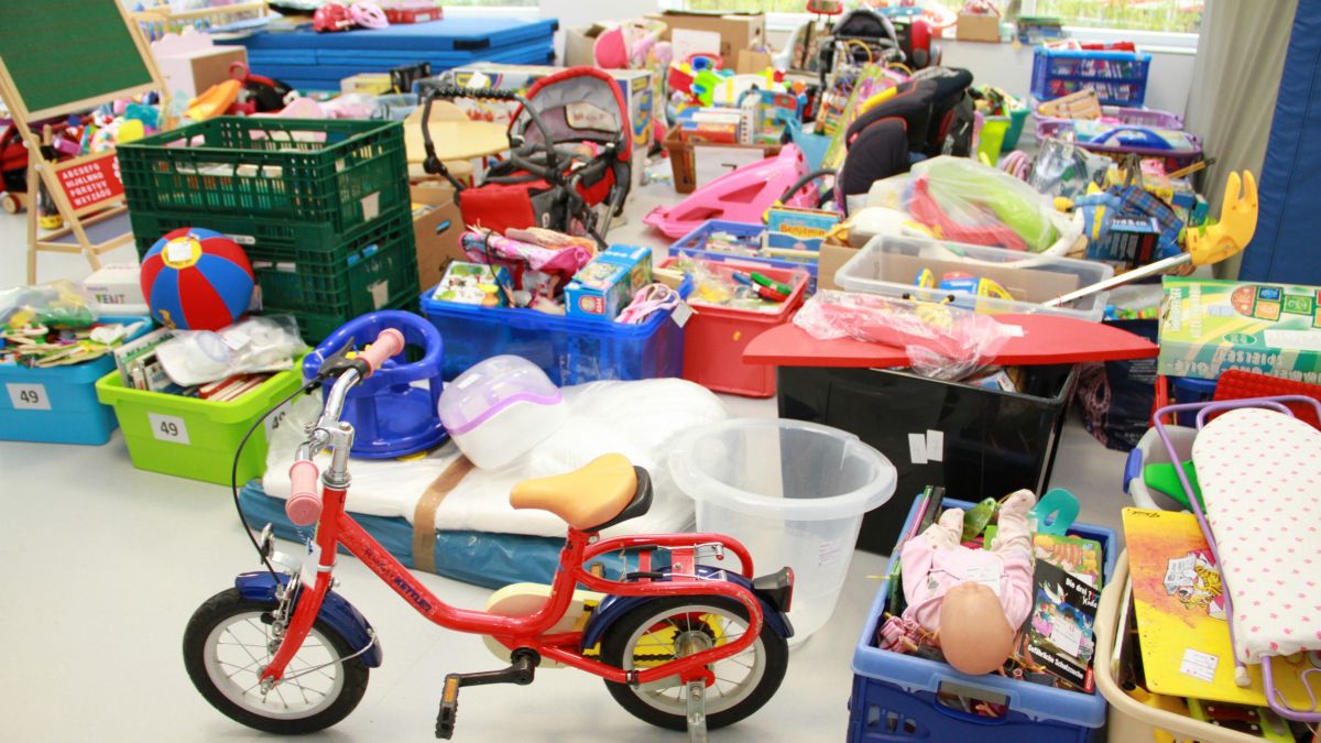 Der Förderverein des Kindergartens Kirchhundem lädt wieder zum Abgabe-Flohmarkt ein. von Kerstin Sauer