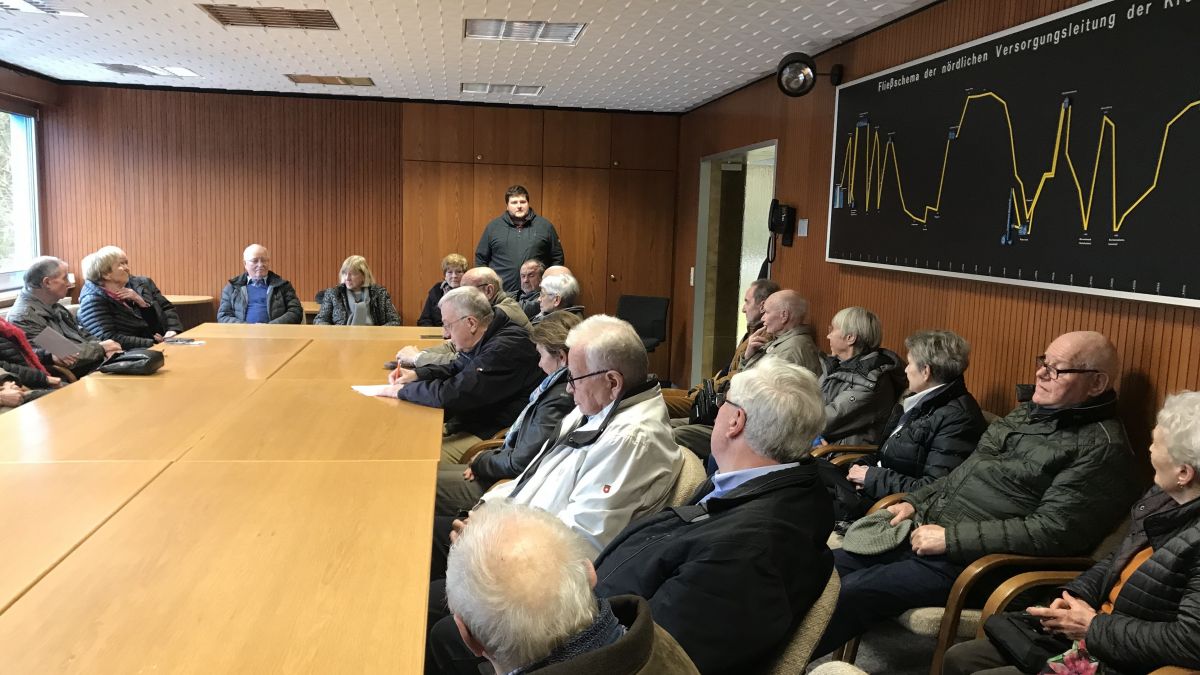 35 Mitglieder der CDU-Senioren-Union Olpe besuchten die Kreiswerke in Sondern. von privat