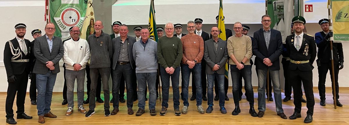 Langjährige Mitglieder wurden im Rahmen der Versammlung ausgezeichnet. von privat