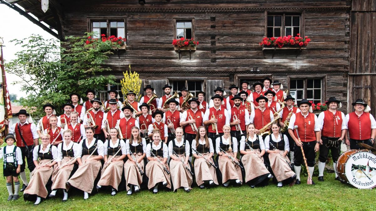  von Die Musikkapelle Thalkirichdorf sorgt für beste Stimmung und gute Laune.