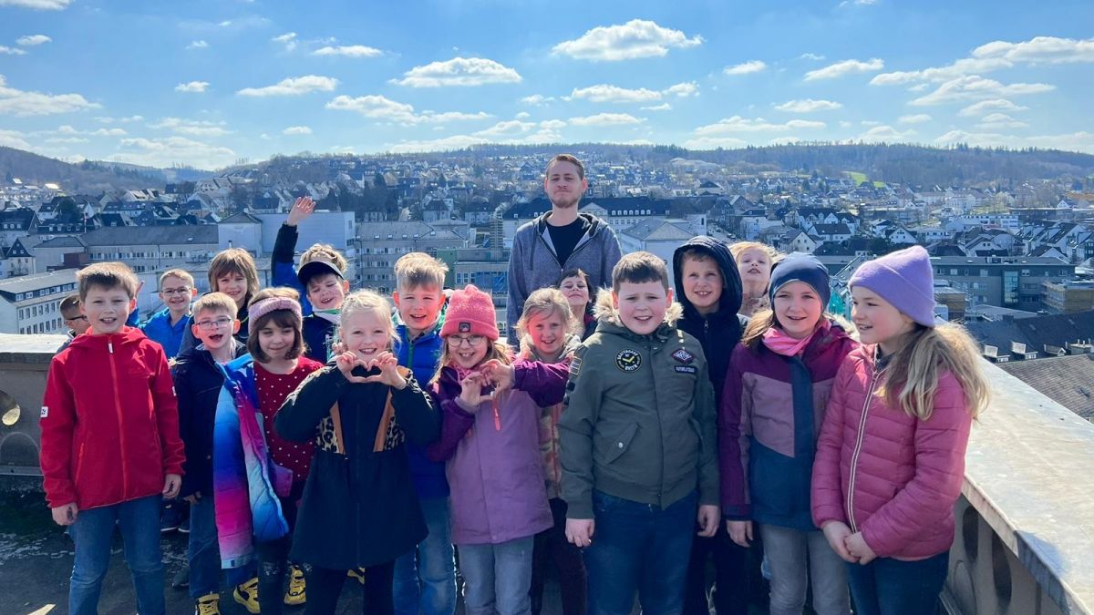 Auf dem Ferienprogramm stand auch eine Kirchturmbesichtigung der St. Marztinus-Kirche. von privat