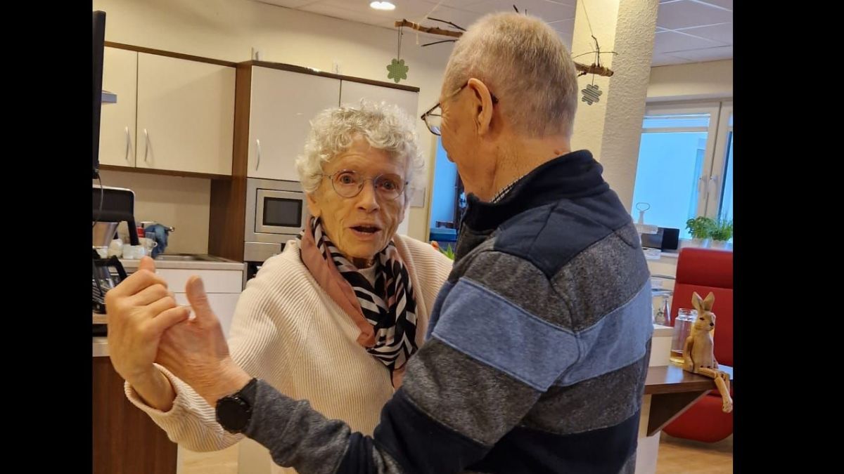 Das Tanzbein wurde auch geschwungen. von privat