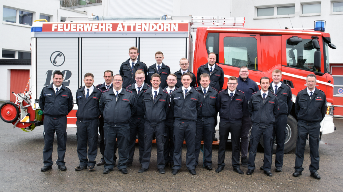 Die erfolgreichen Lehrgangsteilnehmer der Feuerwehr. von Feuerwehr Attendorn