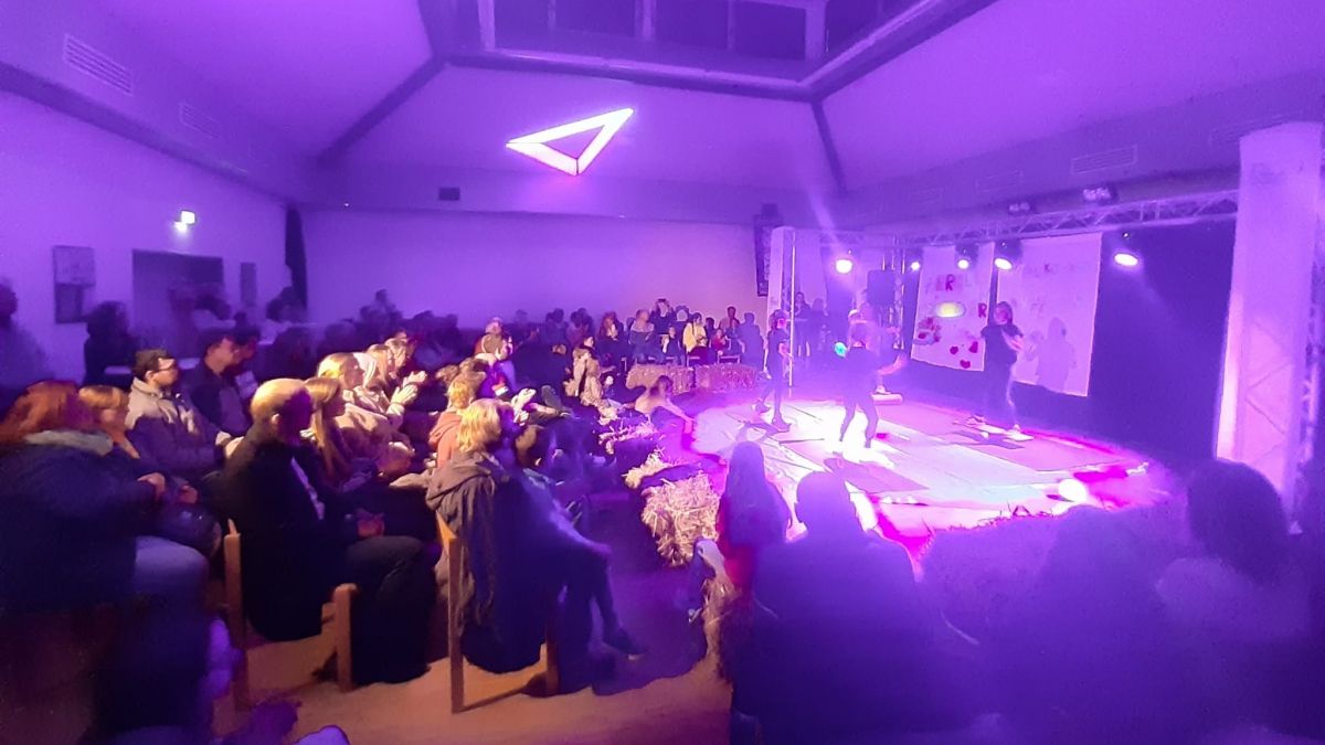 Der Zirkus war in der Stadt: 35 Kinder machten mit und wurden schließlich Stars in der Manege. von privat