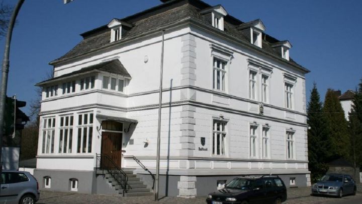 Symbolfoto: Das Rathaus in Drolshagen.