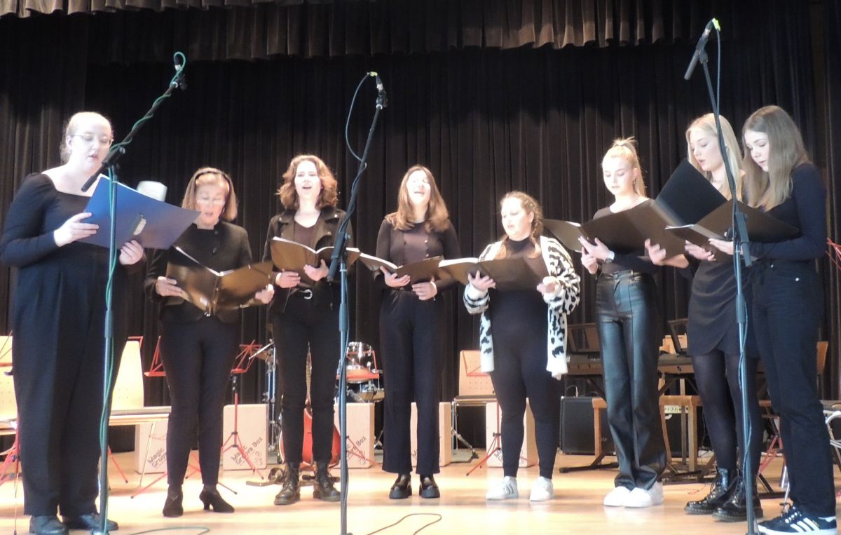 Auch gesanglich sind die Musikschüler auf einem guten Weg. von privat