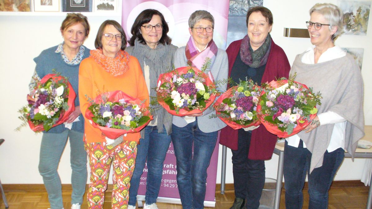 Von links: Ursula Kalinowski-Krumm, Gisela Haßler, Dr. Susanne Kost (1. Vorsitzende), Sabine Scheppe, Dr. Claudia Simon und Katharina Schulte. von privat