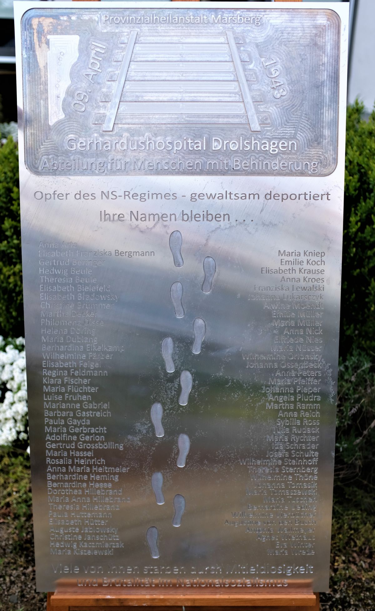 Die Gedenktafel für die am 8. 4. 1943 deportierten 77 Frauen des Sankt Gerhardus-Hospitals. von privat