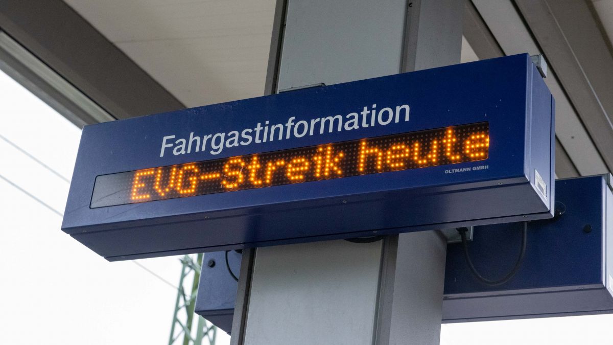 Die EVG hatte einen 50-Stunden-Streik geplant. von Nils Dinkel