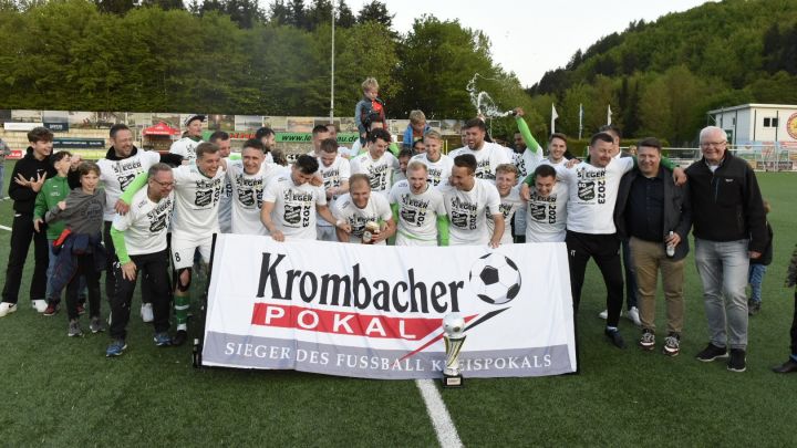 Die SG Finnentrop/Bamenohl gewinnt den Kreispokal vor eigener Kulisse.