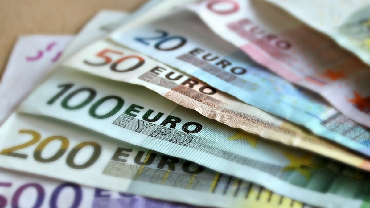 Symbolfoto: Geld, Geldscheine, Euro, Bargeld von Pixabay.com