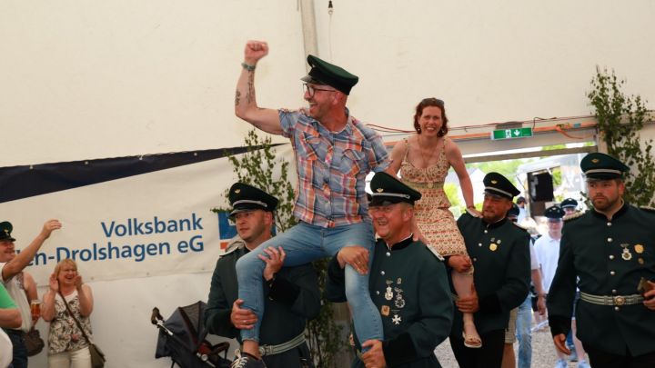 Gänsehaut pur: Marcus Gummersbach wird neuer König in Thieringhausen