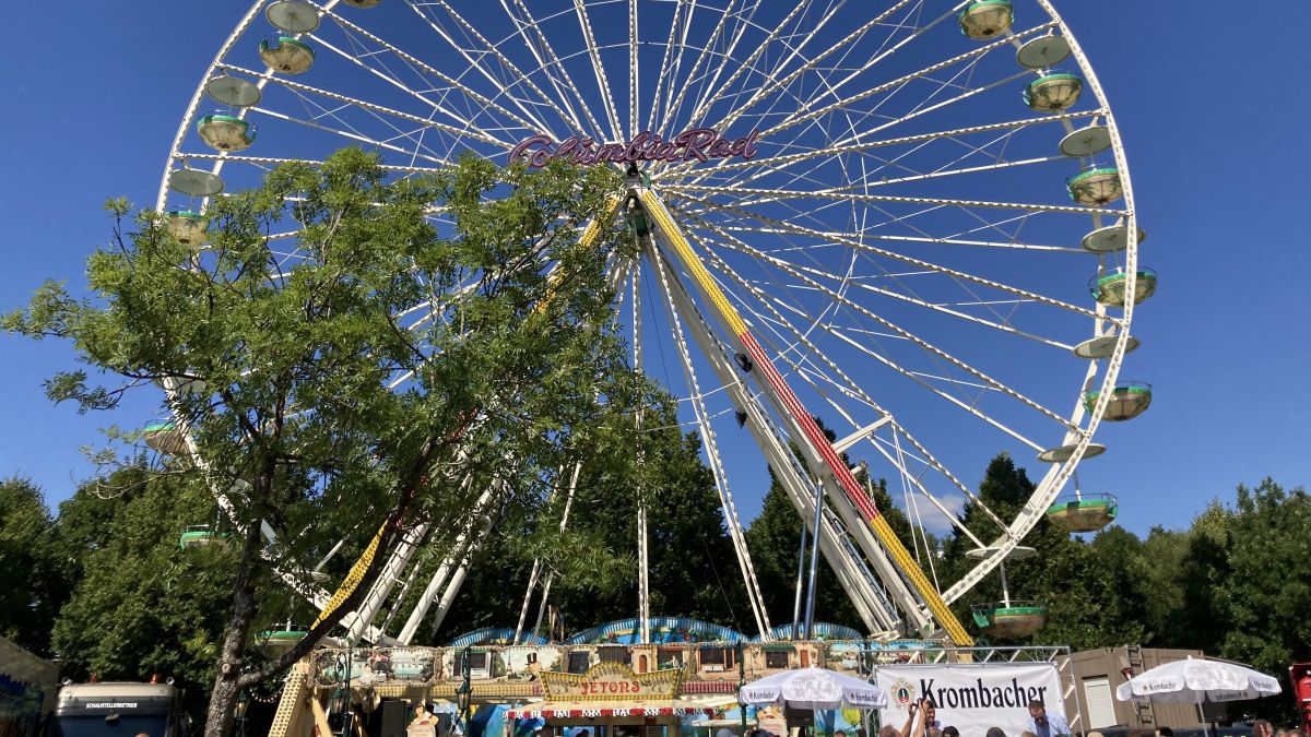 Riesenrad auf der Wendener Kirmes. von Catriona Rath