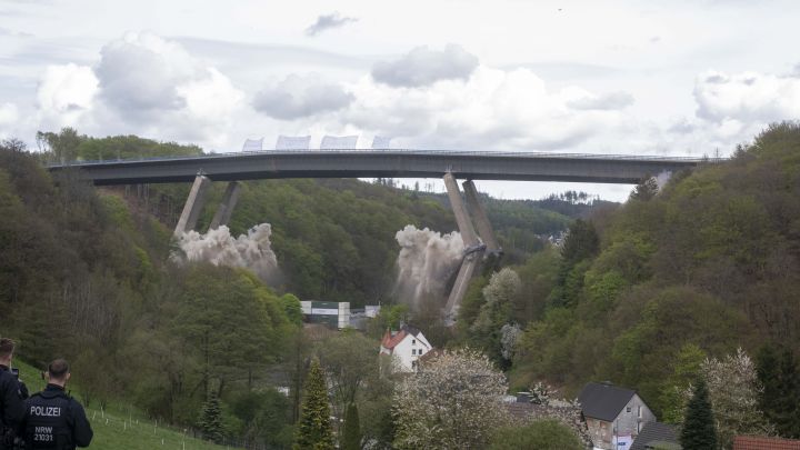 Zum Start der NRW-Sommerferien appelliert die Autobahn Westfalen, einen großen Bogen um die A 45...