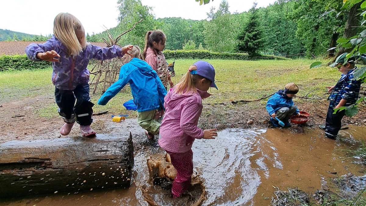 Im Rahmen der Waldwochen konnten die Kinder des Kindergartens „Kuckucksnest“ Heinsberg nach Herzenslust die Natur entdecken. von privat