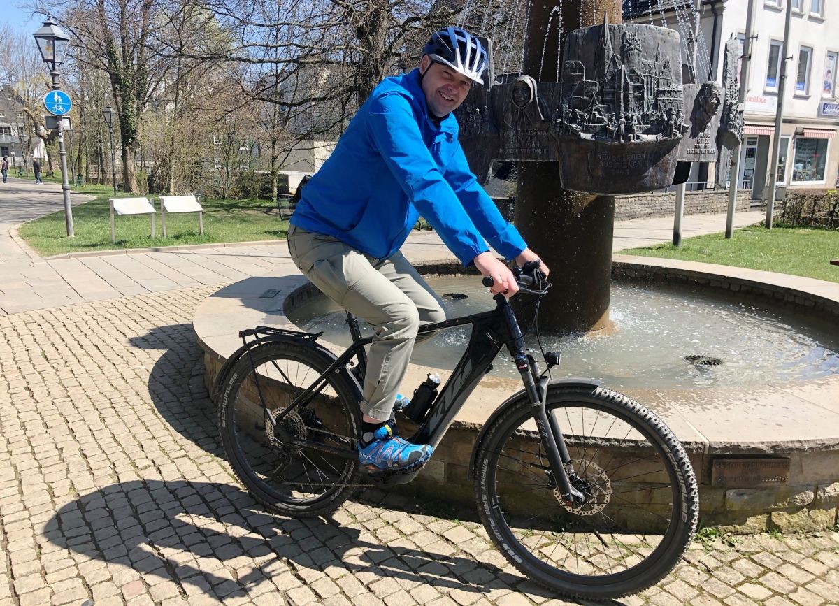 Olpes Bürgermeister Peter Weber fährt selbst gerne Fahrrad. von Kreisstadt Olpe
