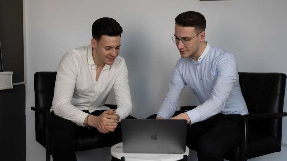 Nick Schultze und Frederik Döppeler setzen auf Gründergeist Sauerland. von privat