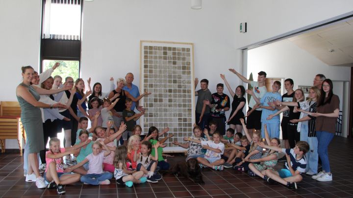 Im Rahmen der Kinderkunstwoche der Evangelischen Kirchengemeinde Olpe haben Kinder und Jugendliche...