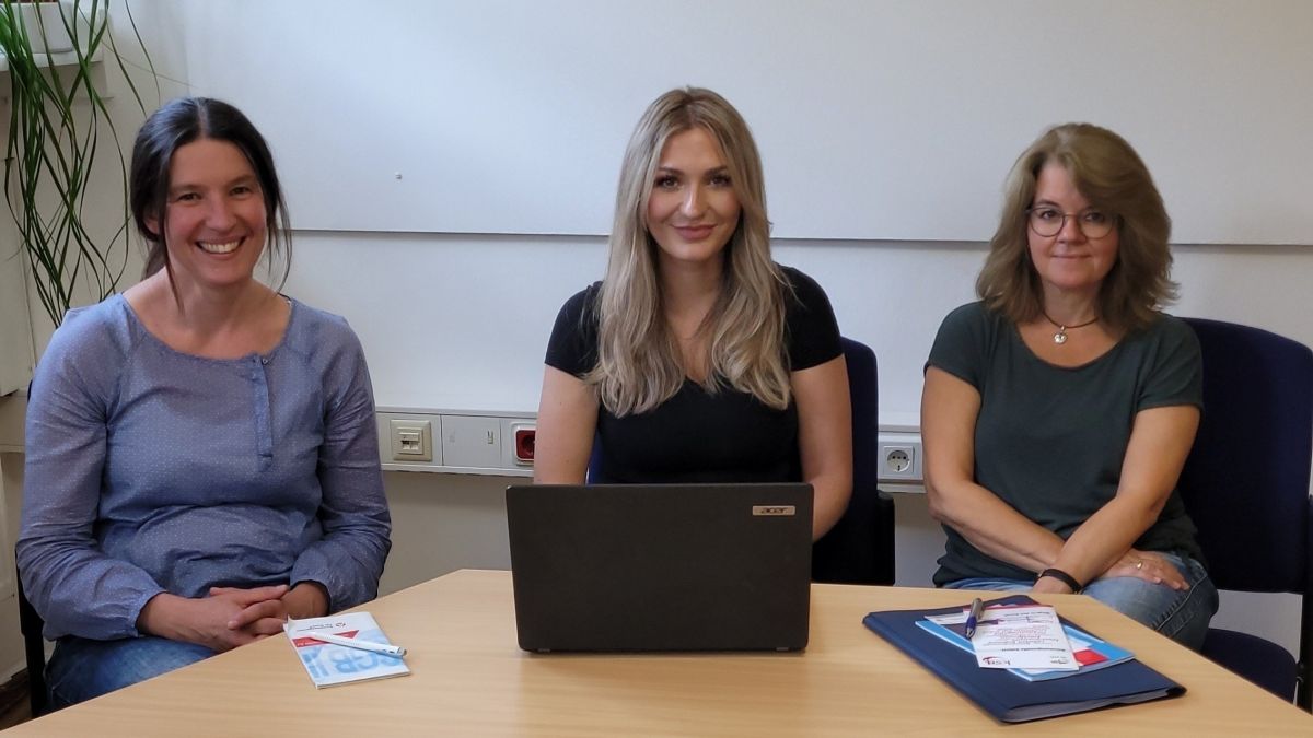 Ansprechpartnerinnen der Beratungsstelle Arbeit (von links): Anne Redecker (KSD), Jennifer Ertel (Förderband) und Anke Köster (IN VIA). von privat