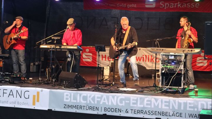 „Köllsche Tön“ gab es beim ersten von insgesamt fünf Live-Treffs in Drolshagen ging am...