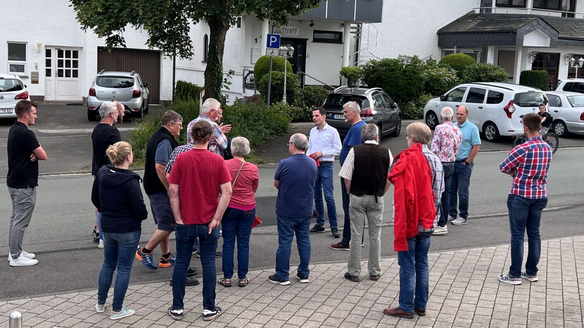 Die Veranstaltung „Bürgermeister vor Ort“ machte jetzt Station in Neu-Listernohl. von privat